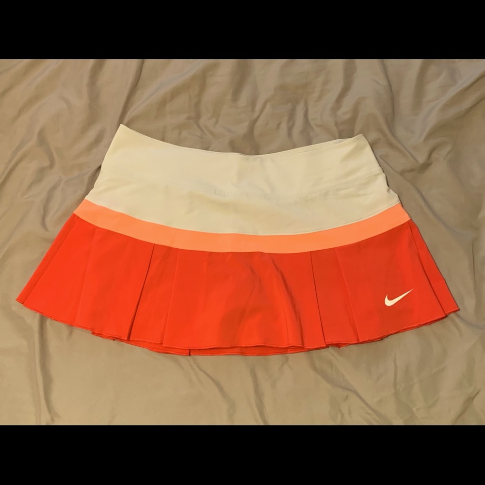 Nike women’s tennis skirt